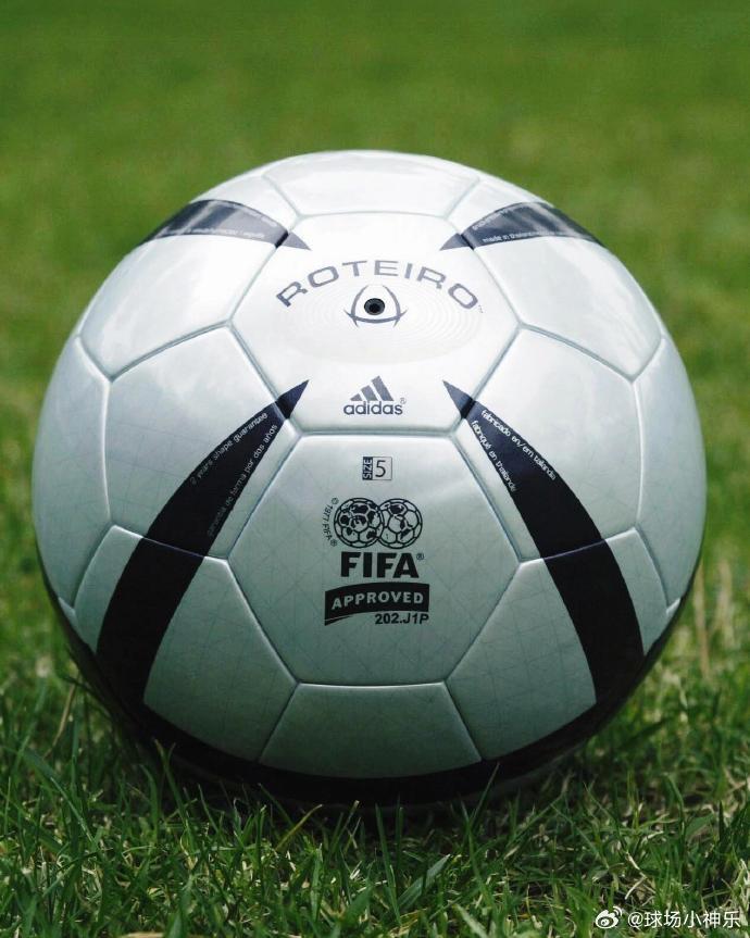 资深球迷深度分析场景